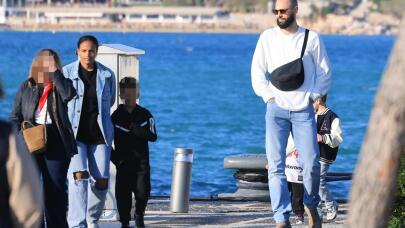 Ο Εβάν Φουρνιέ στη Γλυφάδα με τα παιδιά του