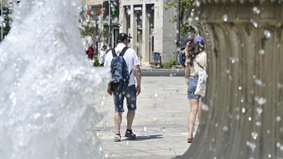 Καιρός: Μίνι Καύσωνας Και Μετά Πτώση Θερμοκρασίας Και Βροχές
