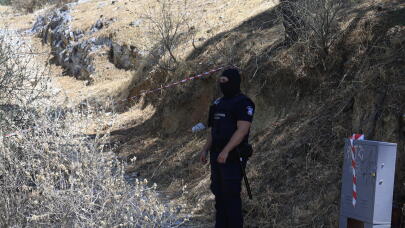 Λυκαβηττός: Βρέθηκε Σορός Σε Σπηλιά