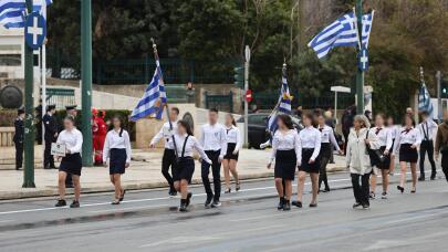 Παρέλαση 28η Οκτωβρίου: Αλλαγές Σε ΜΜΜ Και Κλειστοί Δρόμοι