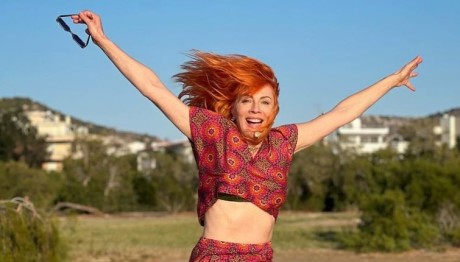 Σμαράγδα Καρύδη