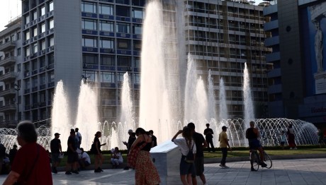 καύσωνας συντριβάνι