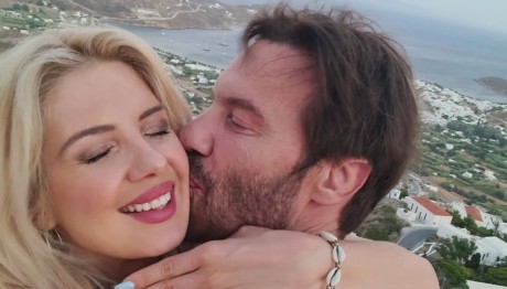 Στράτος Τζώρτζογλου - Σοφία Μαριόλα