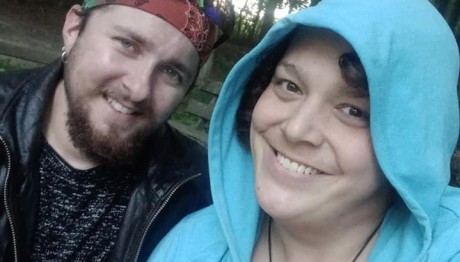 ΗΠΑ: Τρανς Ζητά Τους Όρχεις Της Από Τον Πρώην Της