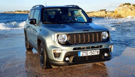 Δείτε πόσο μείωσαν την τιμή του Jeep Renegade e-Hybrid