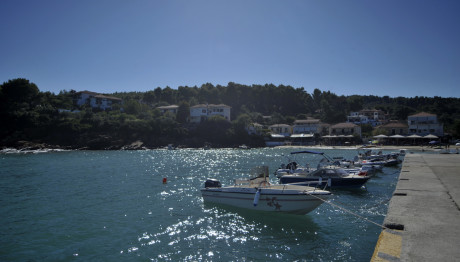 Δροσίζει ο Καιρός Από Τα Μελτέμια - Πρόγνωση Για 15αύγουστο