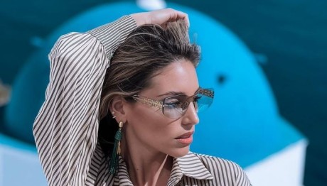 Αθηνά Οικονομάκου