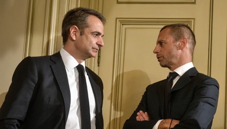 Επικοινωνία Μητσοτάκη με πρόεδρο της UEFA- Συνάντηση στο Μαξίμου στις 16/8