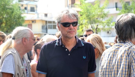 Οδυσσέας Σταμούλης: Στο Πλευρό Του Νεκρού Παιδιού Του