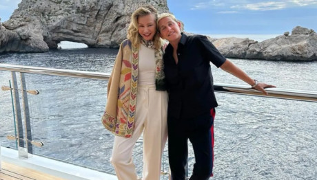 Ντε Τζένερις: Έκλεισε 15 Χρόνια Γάμου Με Την Πόρσια ντε Ρόσι