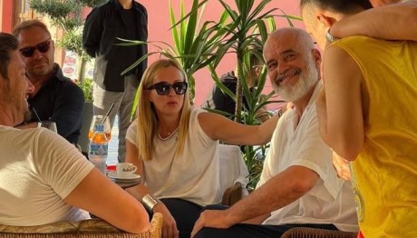 Αλβανία: Πλήρωσε η Μελόνι για... «τζαμπατζήδες» Ιταλούς