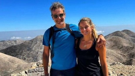 Μητσοτάκης: Με Τη Δάφνη Στην Ψηλότερη Κορφή των Λευκών Ορέων