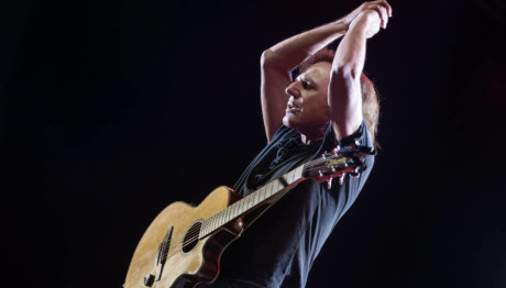 Ο Βασίλης Παπακωνσταντίνου Έρχεται Στα Αισχύλεια 2023