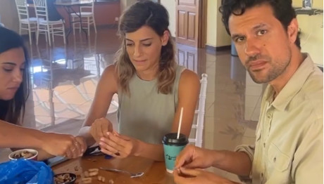 Φαμέλη - Αυγουστίδης - Σαμαρά