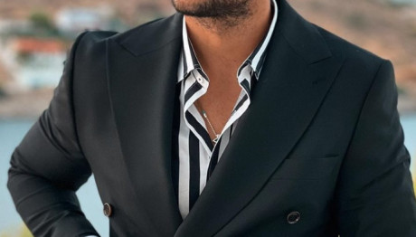 Σάκης Κατσούλης