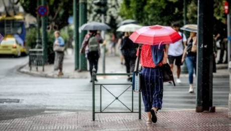 Μαρουσάκης: Έρχεται επικίνδυνη κακοκαιρία με καταιγίδες και ανέμους