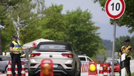 Γερμανία: Πέταξε 10χρονο Από Γέφυρα Επειδή Μιλούσε Ουκρανικά
