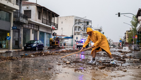 Κακοκαιρία Daniel: Μήνυμα Του 112 Σε Πέντε Περιοχές
