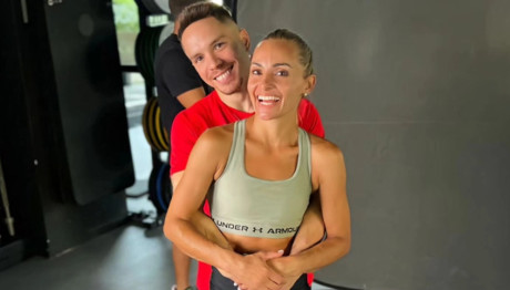 Πετρούνιας: Αγκαλιά Στο Γυμναστήριο Με Τη Μιλλούση