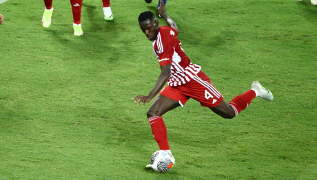 Μαντί Καμαρά