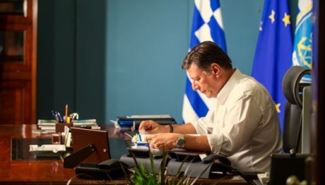 Παραιτήθηκε ο Μιλτιάδης Βαρβιτσιώτης από υπουργός Ναυτιλίας