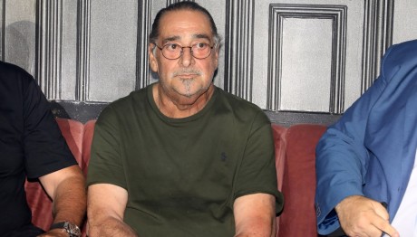 Βασίλης Καρράς