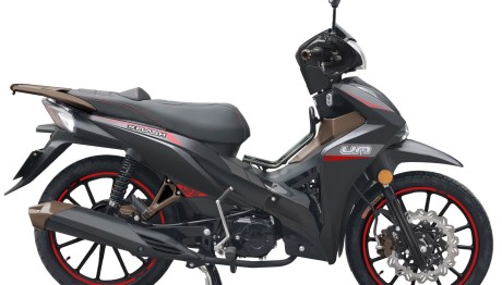 Το νέο UM FLASH 125 LZ οδηγείται και με δίπλωμα αυτοκινήτου