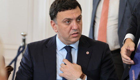 Βασίλης Κικίλιας: Δεν Παραιτούμαι