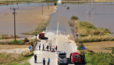 Λήψεις Από Την Πλημμυρισμένη Επαρχιακή Οδό Αγιά - Λάρισα