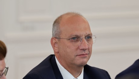 Γιάννης Οικονόμου