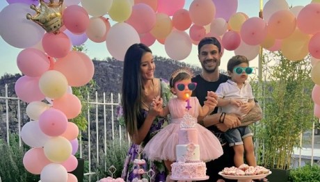 Άκης Πετρετζίκης