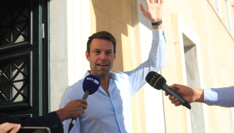 Στέφανος Κασσελάκης: Πάρτι Στο Twitter Για Τη Γιαγιά Του