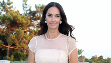 Νόνη Δούνια