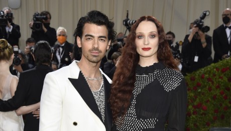 Τζο Τζόνας - Σόφι Τέρνερ