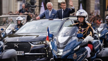 Το DS 7 στην υπηρεσία του βασιλιά Καρόλου