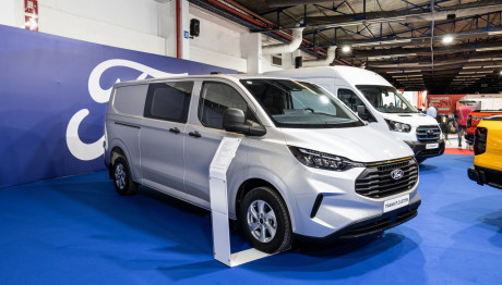 Πρεμιέρα στην Ελλάδα για το νέο Transit Custom