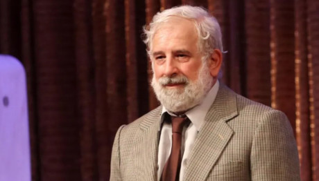 Πέτρος Φιλιππίδης