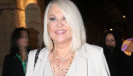 Ρούλα Κορομηλά