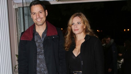 Πετράκος - Παπαθωμά: Διαψεύδει τον χωρισμό τους συνεργάτης του τραγουδιστή