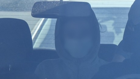 Κολωνός: Η Μητέρα Έστελνε Γυμνές Φωτογραφίες Της 12χρονης