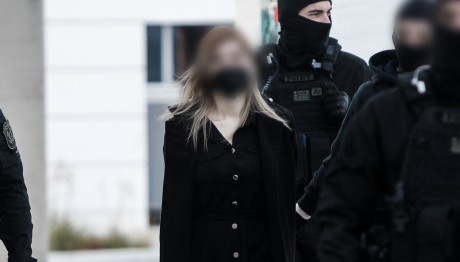 Πάτρα: Ένταση Στη Δίκη - Ντροπή Σου! Κάνε Μου Μήνυση