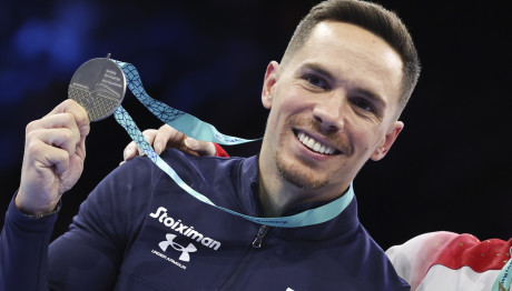 Ασημένιος Ο Λευτέρης Πετρούνιας