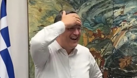 Απόστολος Τζιτζικώστας