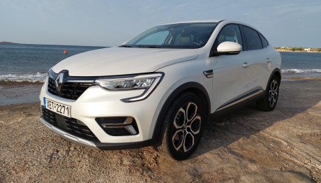 Δοκιμάζουμε το νέο Renault Arkana E-Tech Hybrid 145