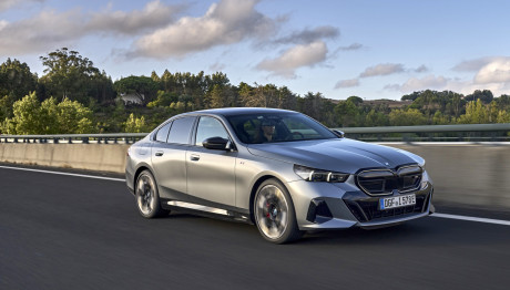 ΟΙ πωλήσεις της BMW προκαλούν... πονοκέφαλο στους αντιπάλους