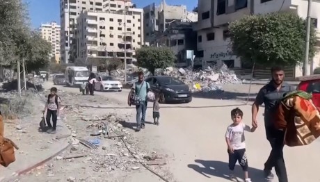 To Star στο  Ισραήλ- Εγκαταλείπουν τα σπίτια τους οι άμαχοι της Γάζας