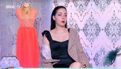 Shopping Star: Η Πασαρέλα Της Νάντιας Με Sneakers