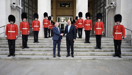 Νίκος Δένδιας με Βρετανό Υπουργό Άμυνας