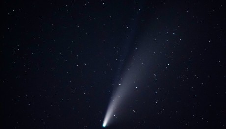 Κομήτης 3 Φορές Το Έβερεστ Έρχεται Προς Τη Γη