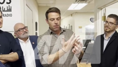 Κασσελάκης Να η βέρα μου